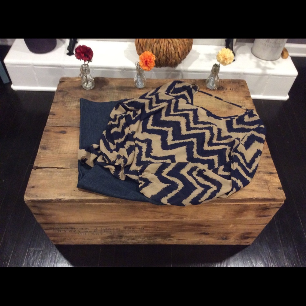 Gorgeous lightweight top